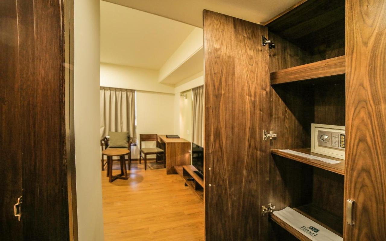 The Basil Park Hotel Bhavnagar Exterior photo