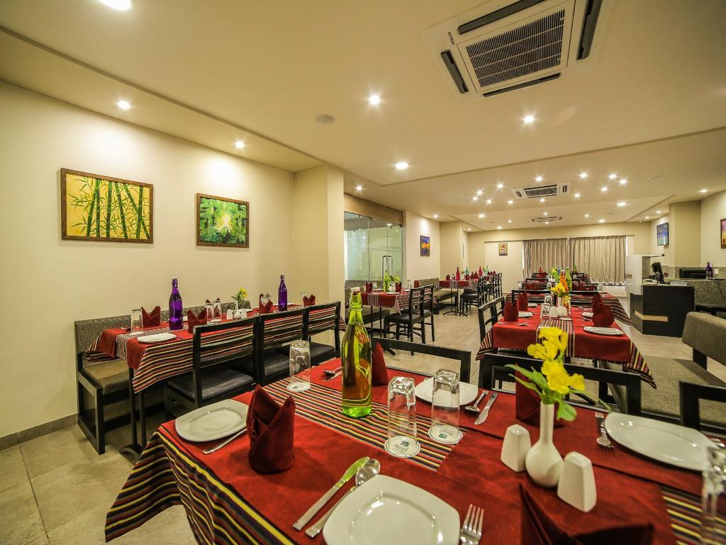 The Basil Park Hotel Bhavnagar Exterior photo