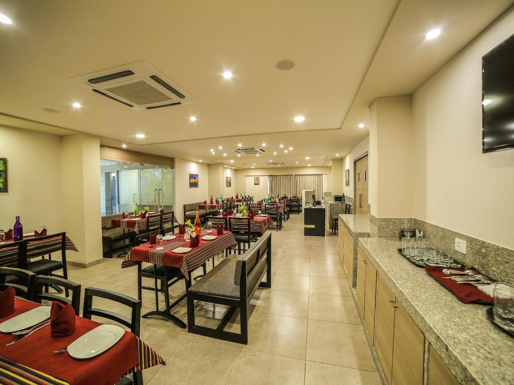 The Basil Park Hotel Bhavnagar Exterior photo