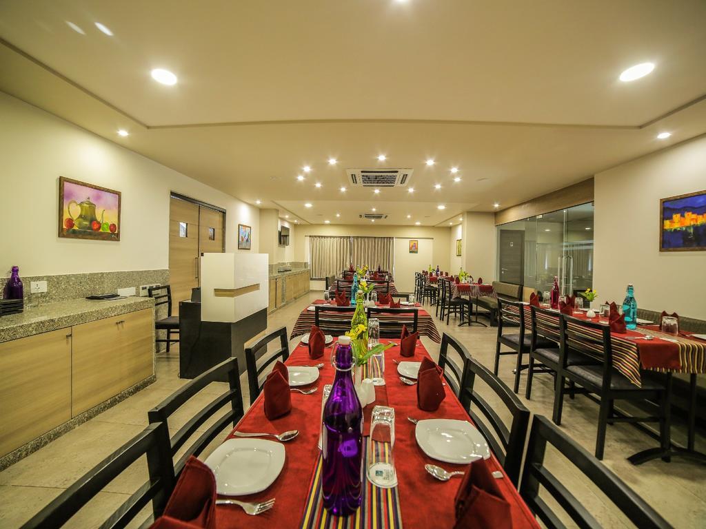 The Basil Park Hotel Bhavnagar Exterior photo
