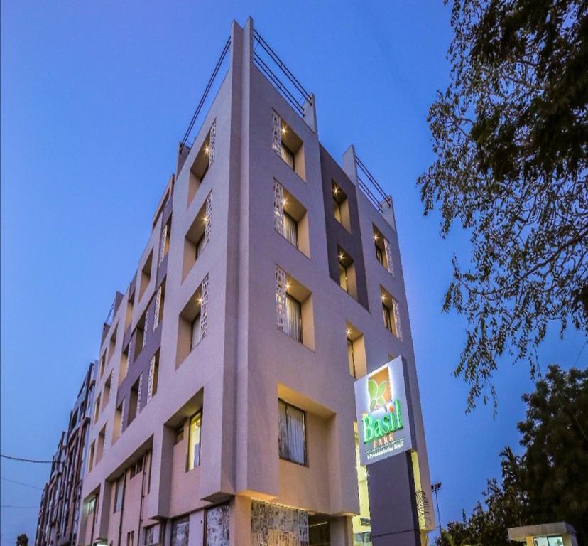 The Basil Park Hotel Bhavnagar Exterior photo